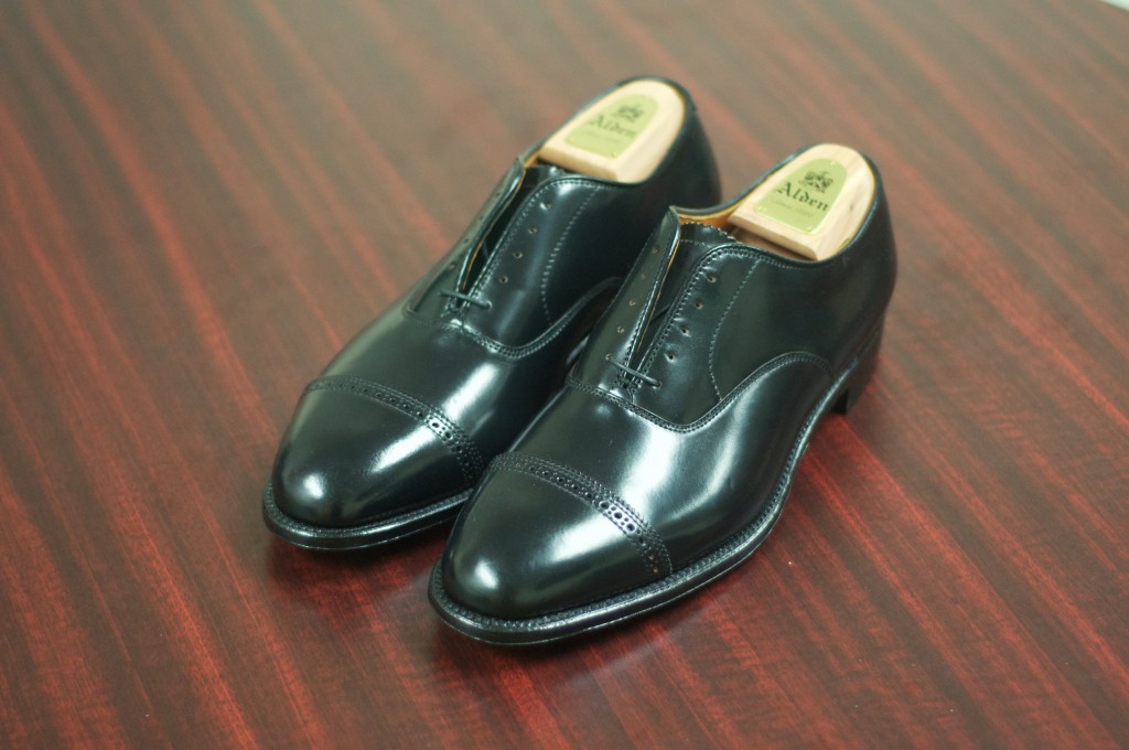 Alden Black Shell Perf Tip Balmoral - 1