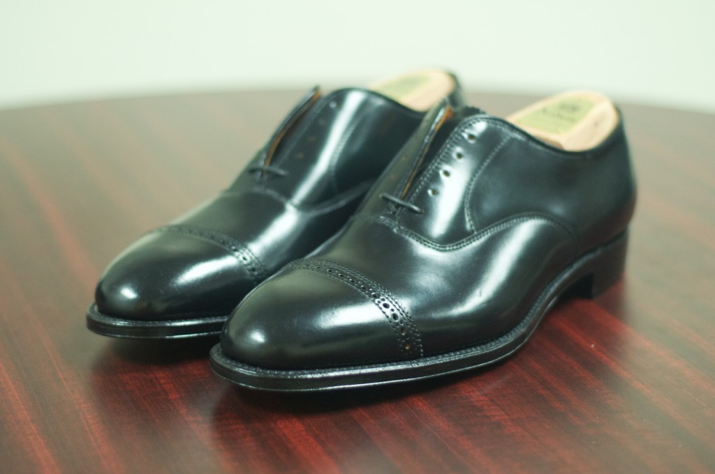 Alden Black Shell Perf Tip Balmoral - 2