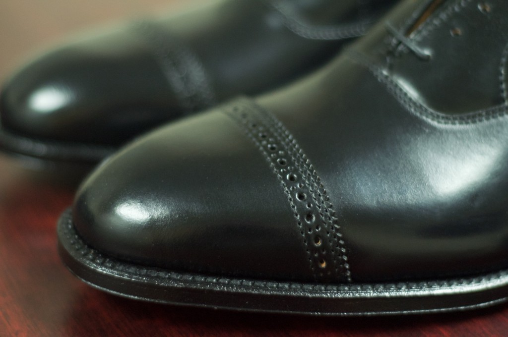 Alden Black Shell Perf Tip Balmoral - 4