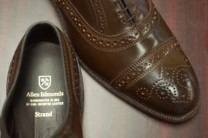 allen edmonds strand brown