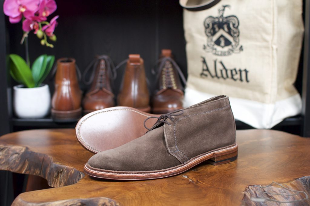 Dark brown suede clearance chukka